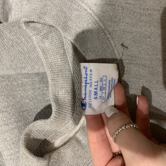 GRAY REVERSE WEAVE CREW NECK SWEATER - Picture 10 of 10